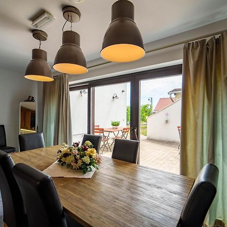 Rokusfalvy Birtok Vendeghaz Etyek Exterior foto